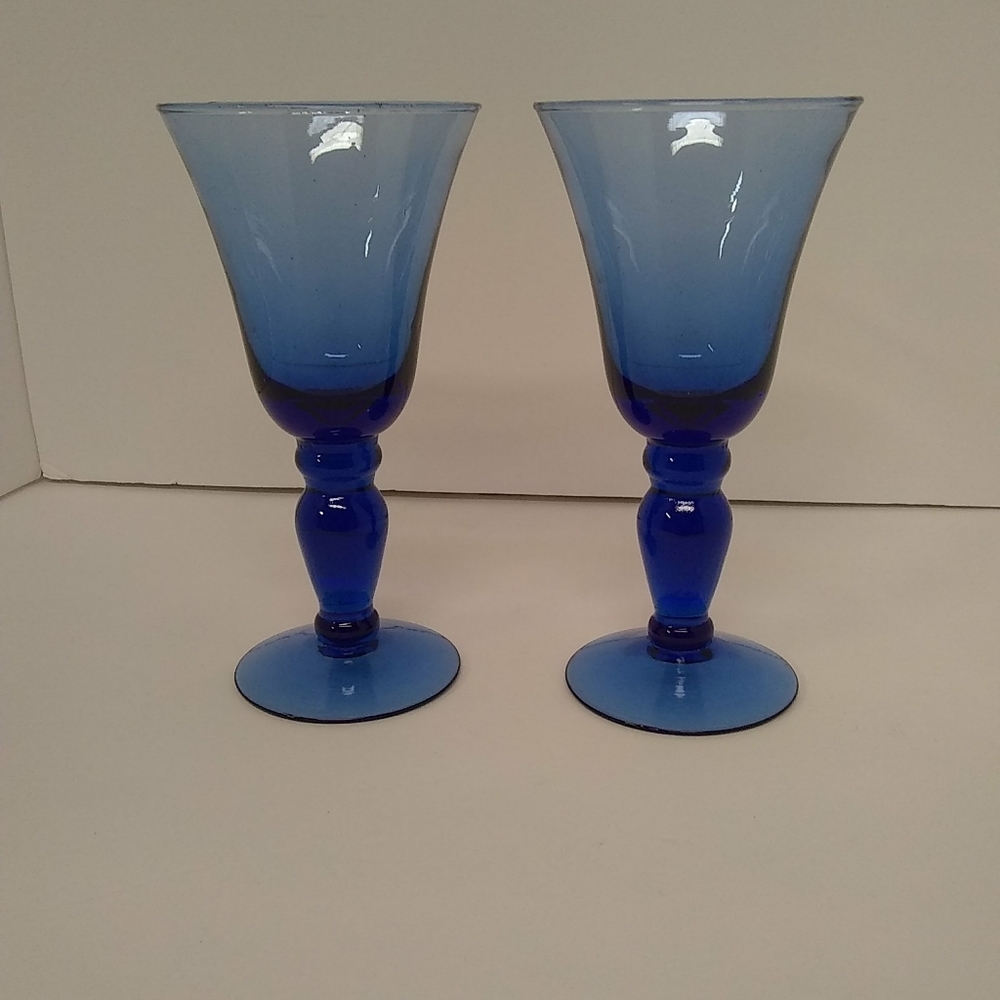 2 vintage Cobalt Wine Champagne Glasses